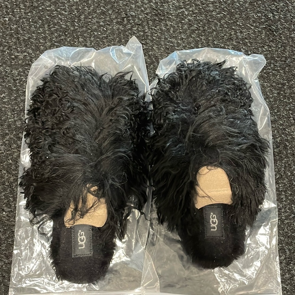 Ugh slipper slide